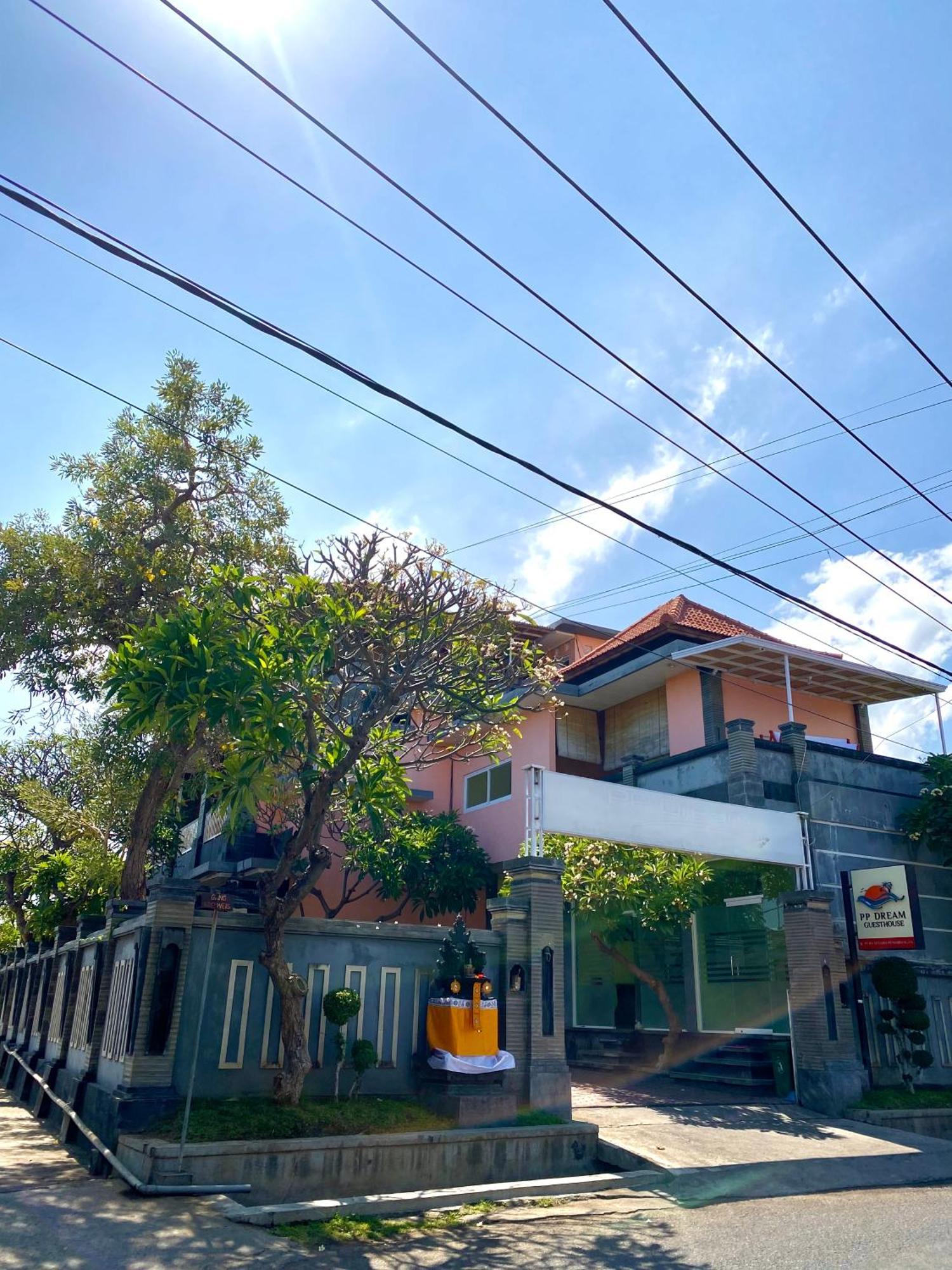 Pp Dream Guesthouse Singaraja Екстериор снимка